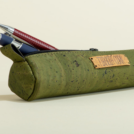 Green cork pencil case with two pens, label says 'tradia cork
