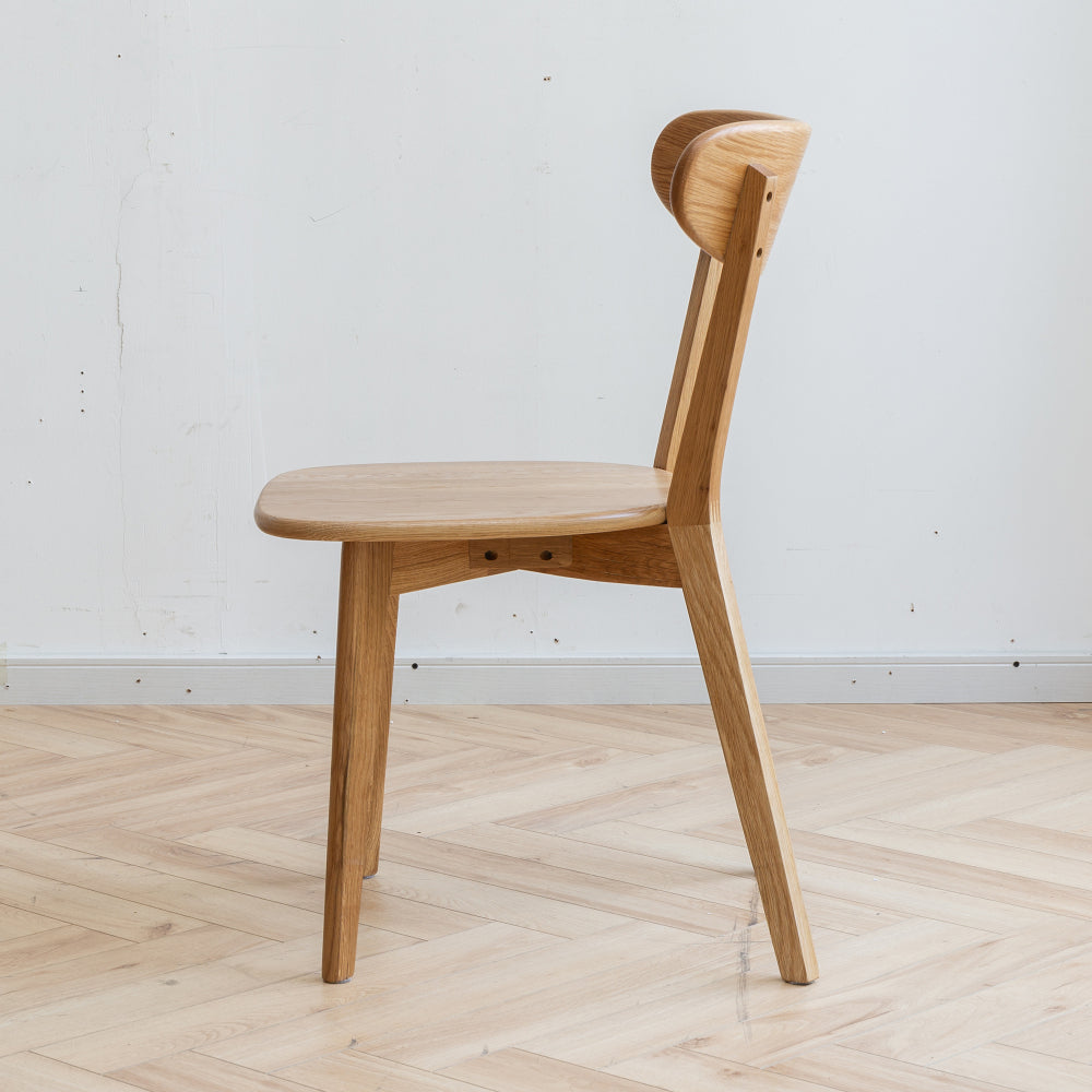 Solid Oak Dining Chairs Set of 4 | FAS-Grade North American Oak, Curved Backrest & Natural Wood Finish — Walnut / Oak