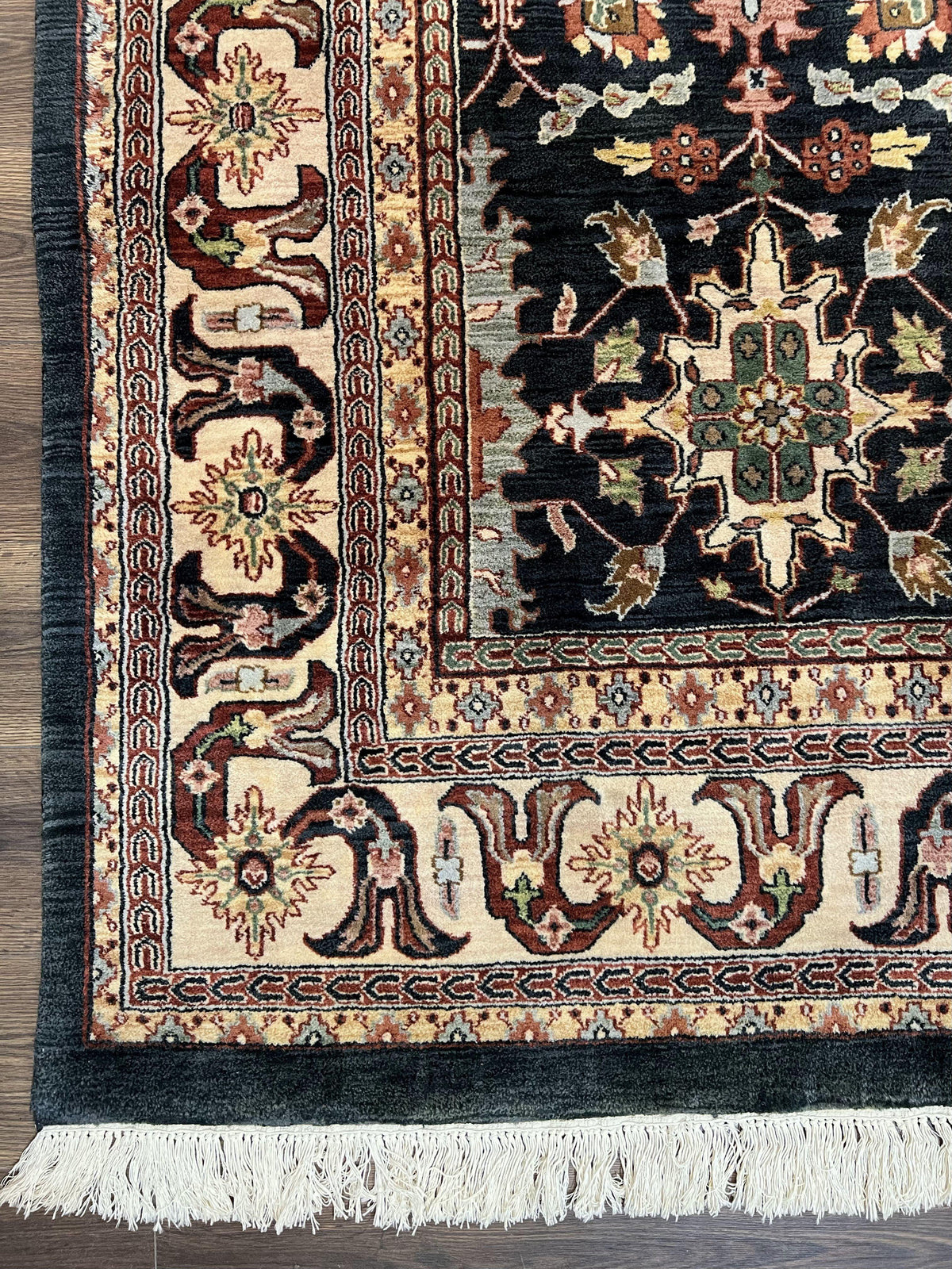 Hand Knotted Wool Rug Floral Design Vintage