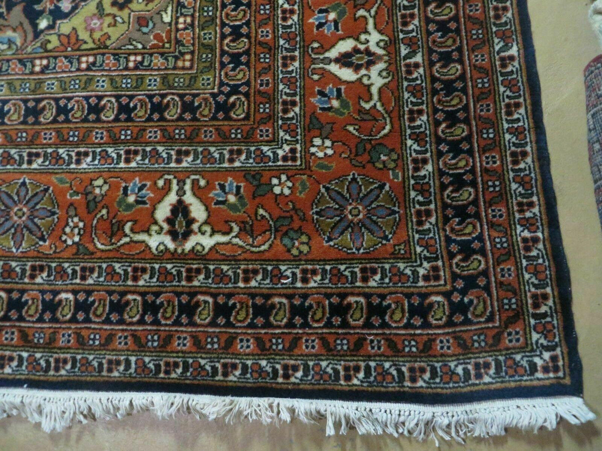 Hand Knotted Persian Rug Medallion Design