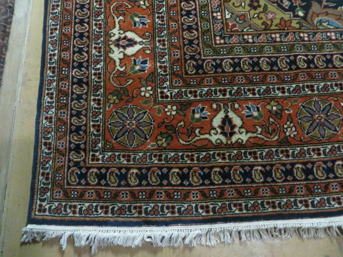 Hand Knotted Persian Rug Medallion Design