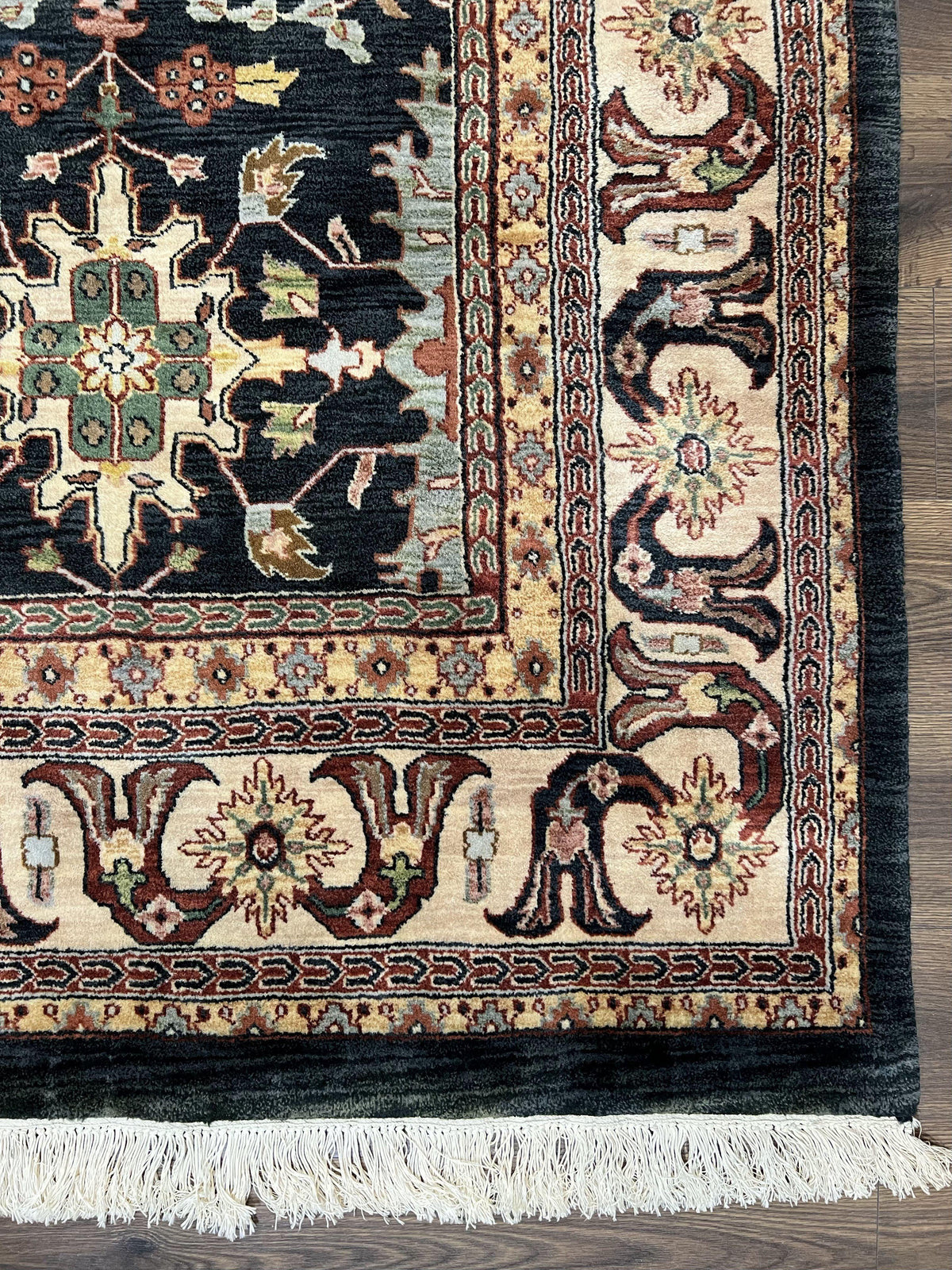 Hand Knotted Wool Rug Floral Design Vintage