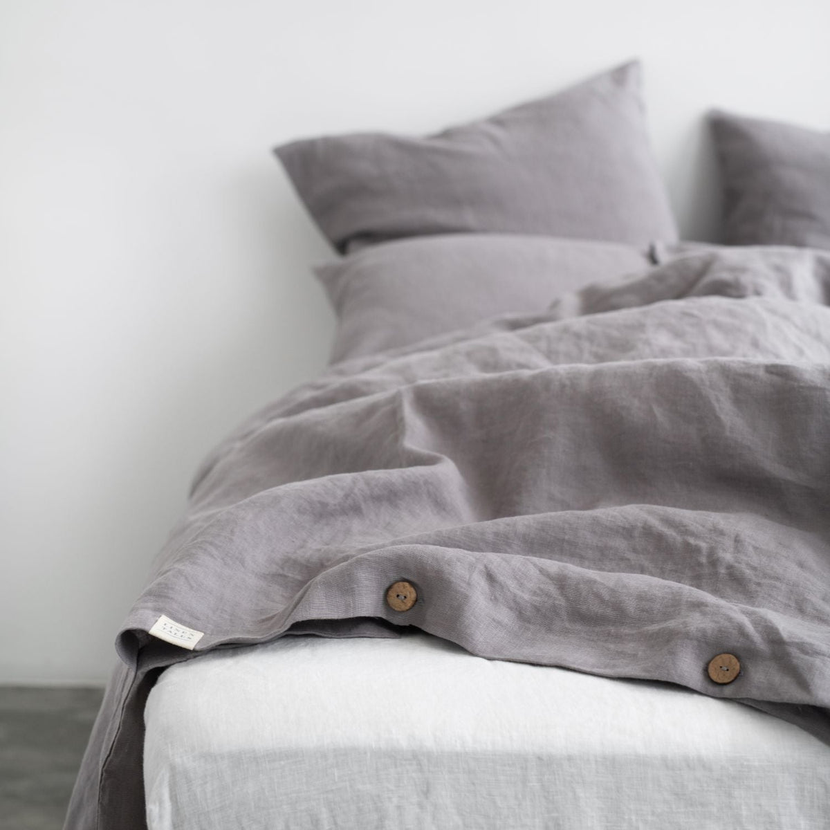 Ash Linen Duvet Cover Set — view 2